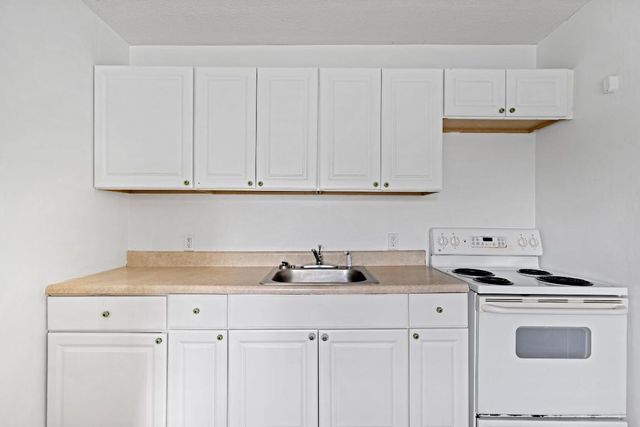 5208 Spruce Avenue B, West Palm Beach, FL 33407