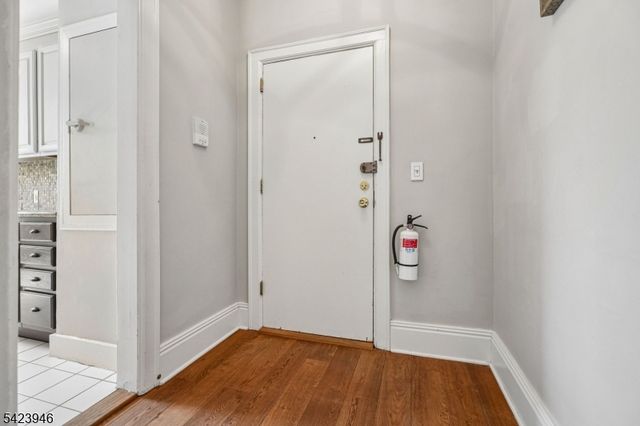 133 Summit Ave 39, Summit City, NJ 07901