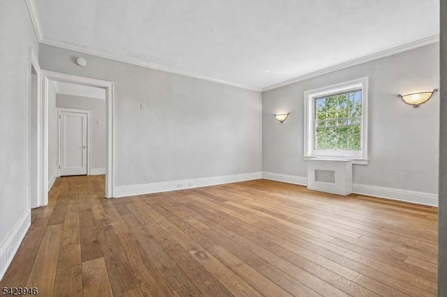 133 Summit Ave 39, Summit City, NJ 07901