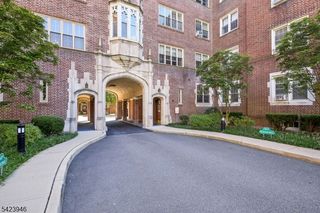 133 Summit Ave 39, Summit City, NJ 07901