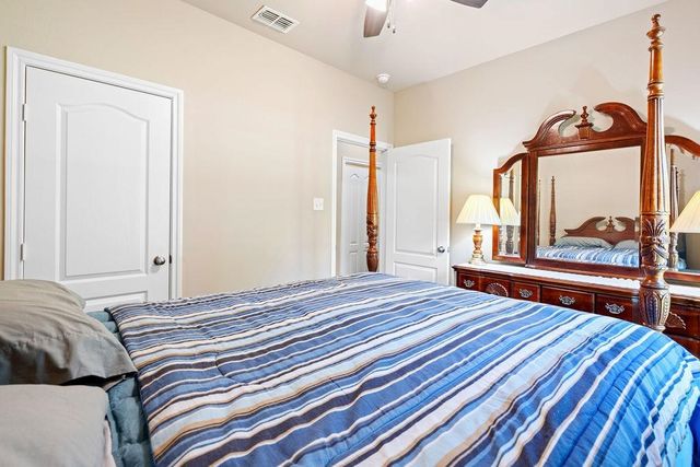 106 DOGWOOD ST, Lone Star, TX 75668
