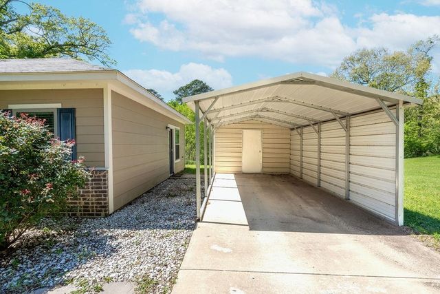 106 DOGWOOD ST, Lone Star, TX 75668