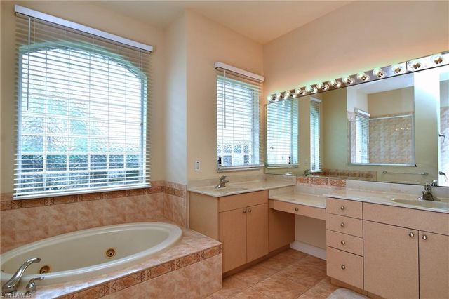4018 SW 29th AVE, Cape Coral, FL 33914