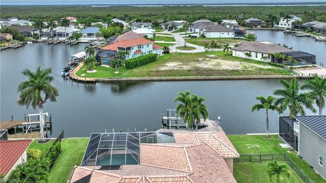 4018 SW 29th AVE, Cape Coral, FL 33914