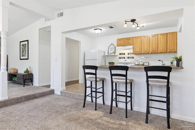 908 Rock Creek Ave, Pensacola, FL 32505
