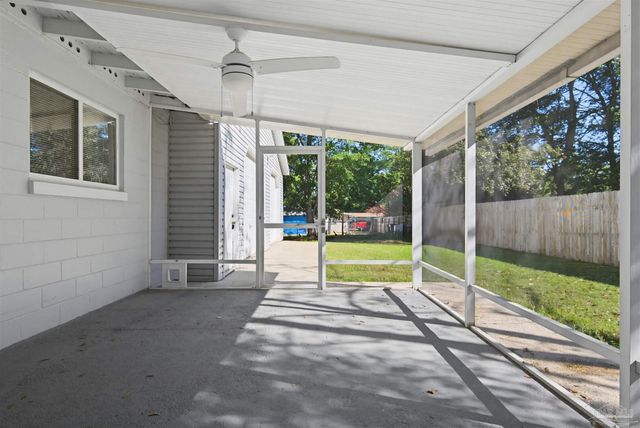 908 Rock Creek Ave, Pensacola, FL 32505