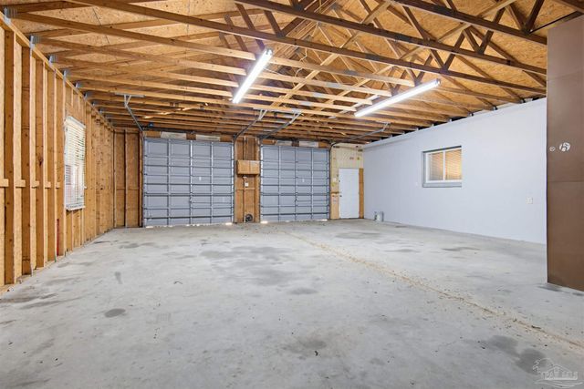 908 Rock Creek Ave, Pensacola, FL 32505