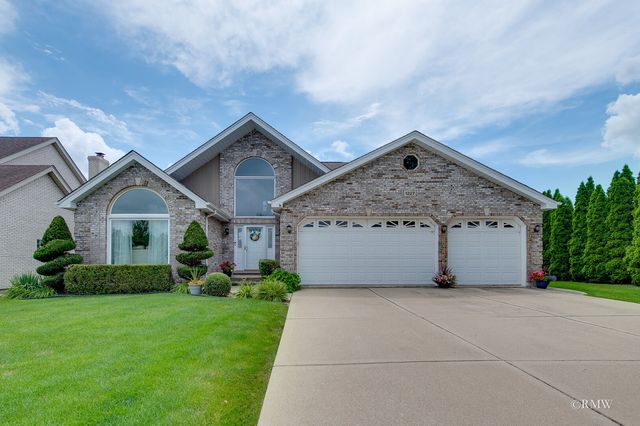 1227 W Surrey Lane, Addison, IL 60101