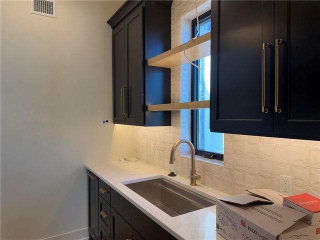 3423 NE 102nd Street, Kansas City, MO 64155