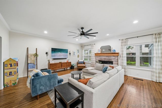 504 E Quinton Street, Broken Arrow, OK 74011