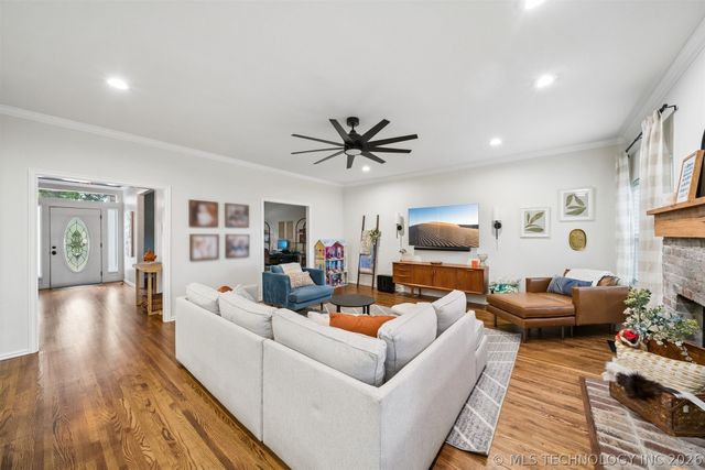 504 E Quinton Street, Broken Arrow, OK 74011