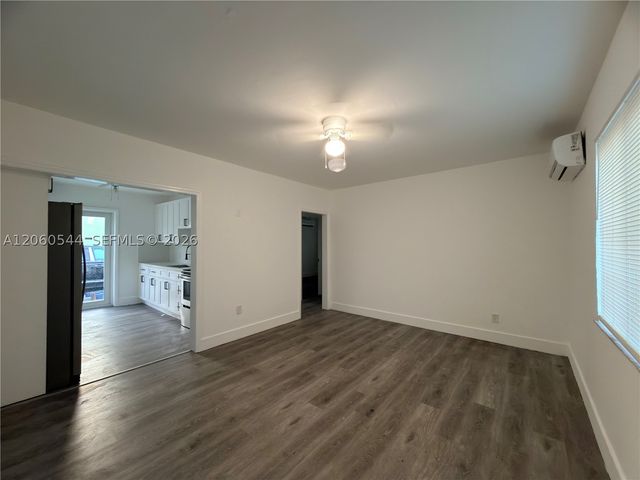 1035 Atlantic Ave, Opa Locka, FL 33054