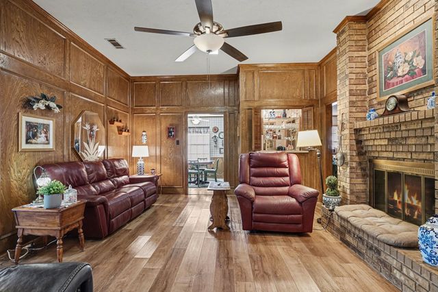 217 Faircrest Drive, Garland, TX 75040