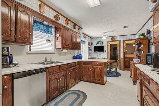 217 Faircrest Drive, Garland, TX 75040