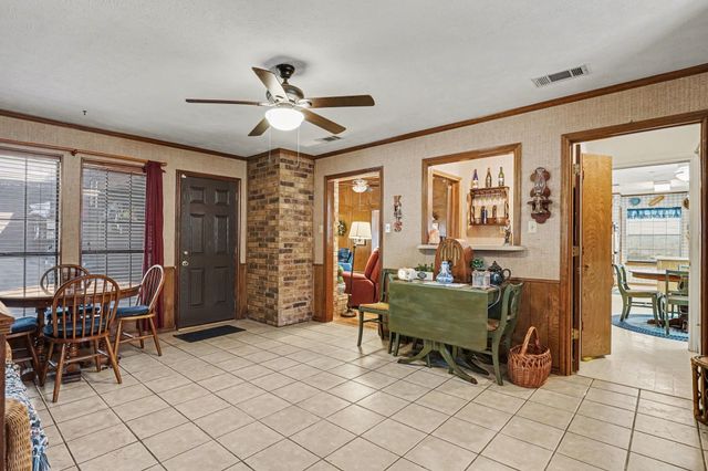 217 Faircrest Drive, Garland, TX 75040