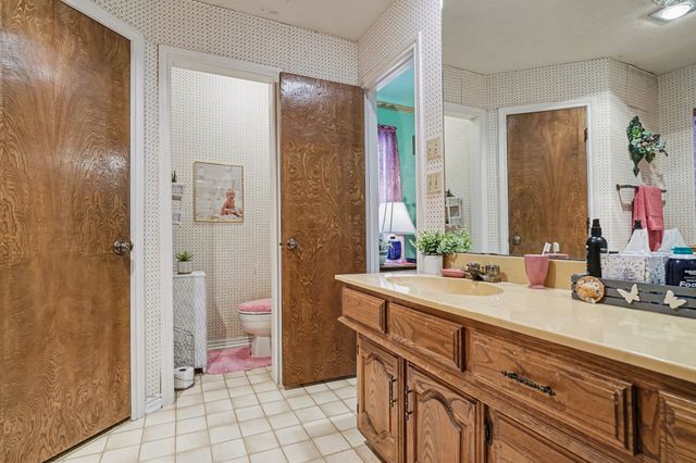 217 Faircrest Drive, Garland, TX 75040