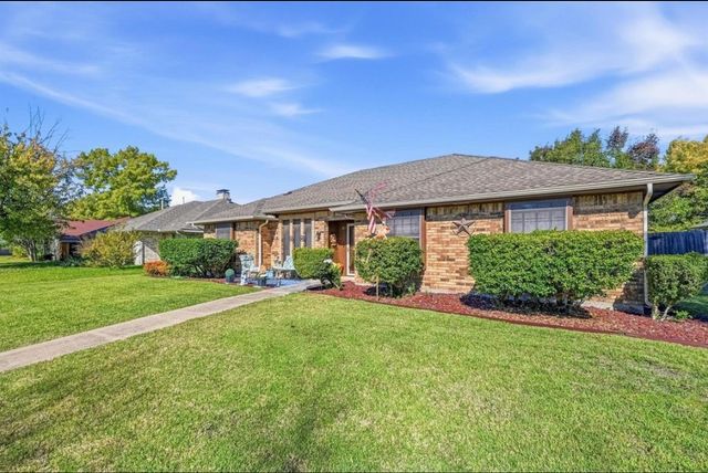 217 Faircrest Drive, Garland, TX 75040