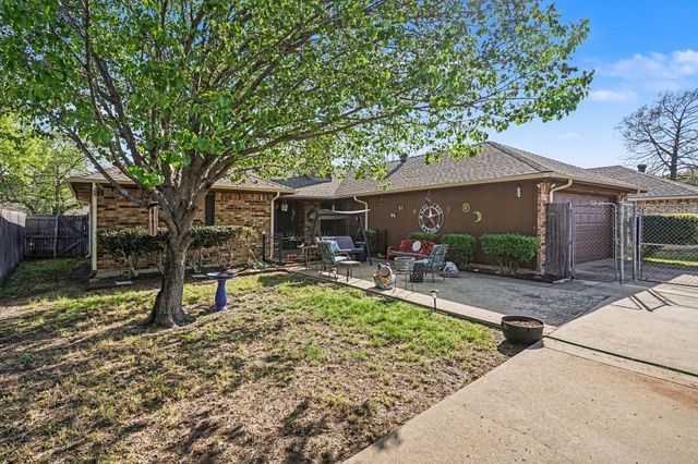 217 Faircrest Drive, Garland, TX 75040