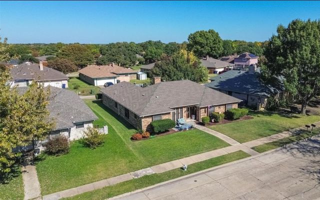 217 Faircrest Drive, Garland, TX 75040