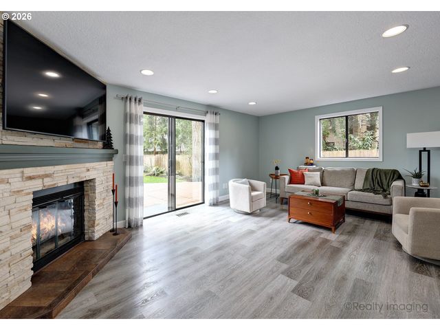 20774 Sw 104TH Ave, Tualatin, OR 97062