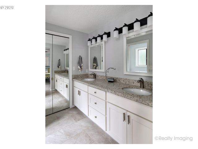 20774 Sw 104TH Ave, Tualatin, OR 97062