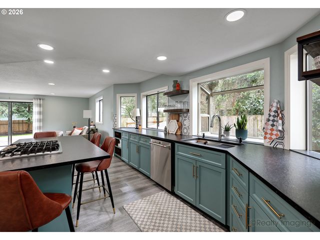 20774 Sw 104TH Ave, Tualatin, OR 97062