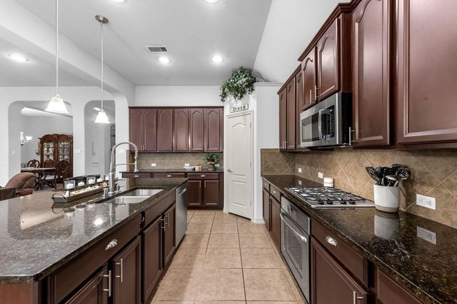 14722 Bronze Finch Drive, Cypress, TX 77433