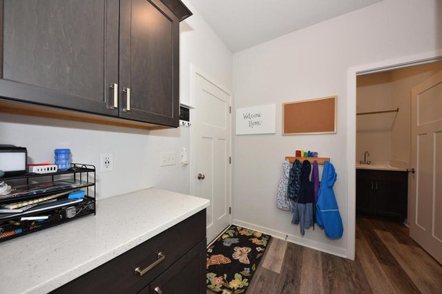 N113W14099 Wrenwood DRIVE, Germantown, WI 53022