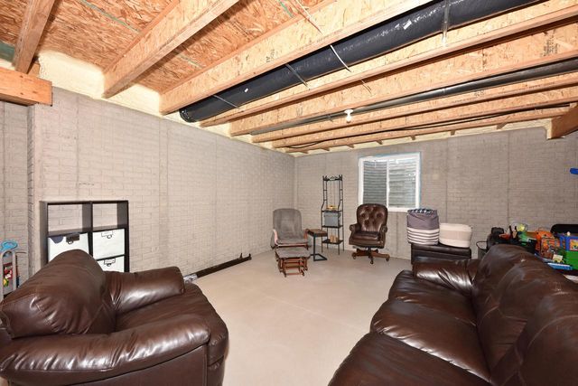 N113W14099 Wrenwood DRIVE, Germantown, WI 53022