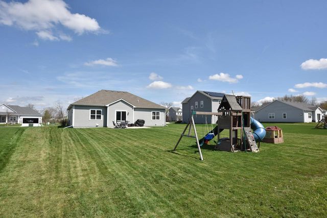 N113W14099 Wrenwood DRIVE, Germantown, WI 53022