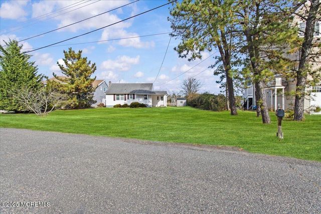 36 Kettle Creek Drive, Brick, NJ 08723