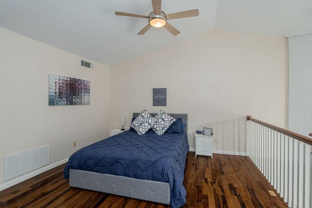 9910 Royal Lane 1101, Dallas, TX 75231