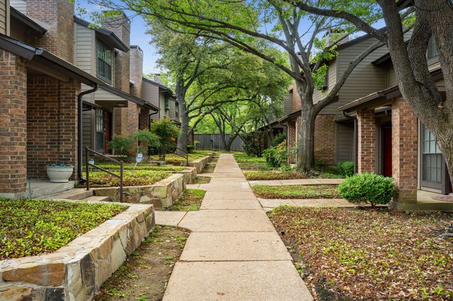 9910 Royal Lane 1101, Dallas, TX 75231