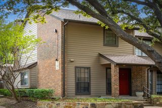 9910 Royal Lane 1101, Dallas, TX 75231