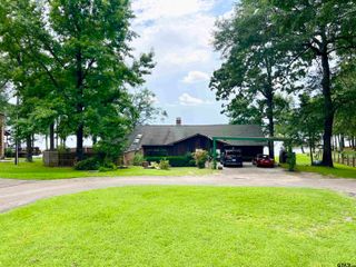 16744 Eastside Rd, Tyler, TX 75707