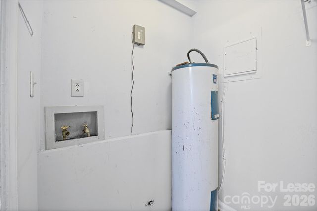 7906 Oak Meadow Court, Charlotte, NC 28210