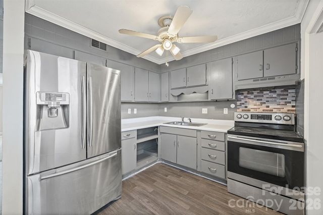 7906 Oak Meadow Court, Charlotte, NC 28210