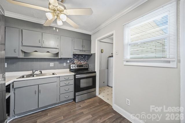 7906 Oak Meadow Court, Charlotte, NC 28210