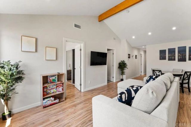 1933 Chatsworth Boulevard, San Diego, CA 92107