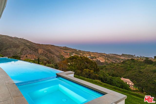 28405 Via Acero Street, Malibu, CA 90265