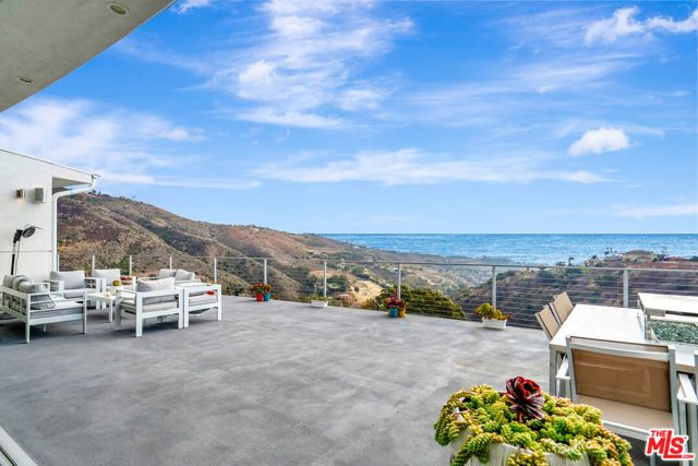 28405 Via Acero Street, Malibu, CA 90265