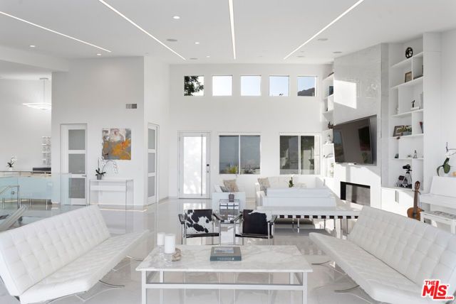 28405 Via Acero Street, Malibu, CA 90265