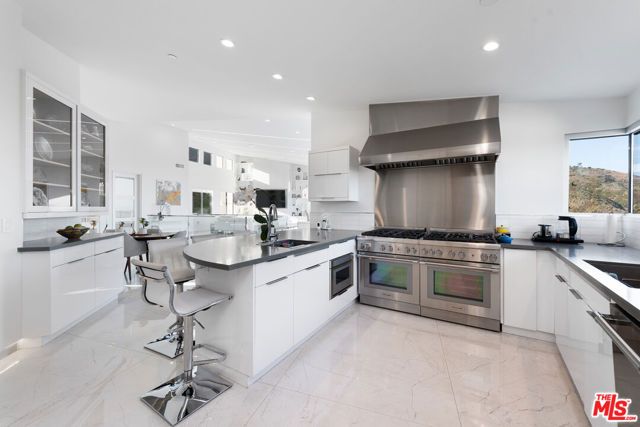 28405 Via Acero Street, Malibu, CA 90265