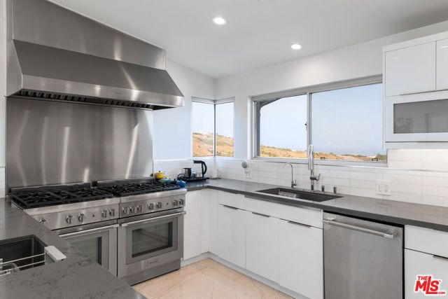 28405 Via Acero Street, Malibu, CA 90265