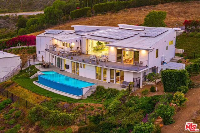 28405 Via Acero Street, Malibu, CA 90265