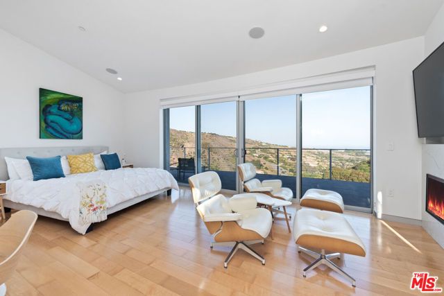 28405 Via Acero Street, Malibu, CA 90265
