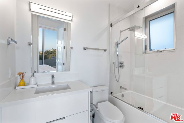 28405 Via Acero Street, Malibu, CA 90265