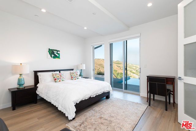 28405 Via Acero Street, Malibu, CA 90265