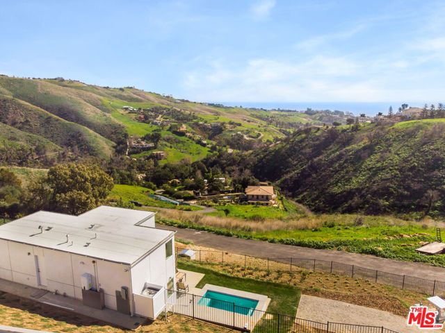 28405 Via Acero Street, Malibu, CA 90265