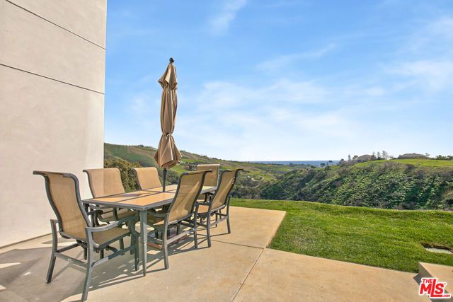 28405 Via Acero Street, Malibu, CA 90265